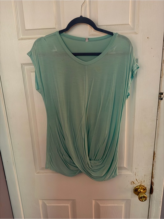 Tops - Women’s Mint Twist-Front V-Neck Top